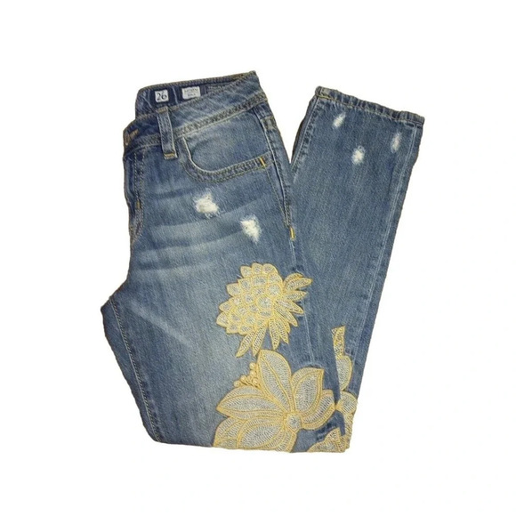 Miss Me Boyfriend Ankle Jeans Mid-rise Womens 26 Floral Embroidered New - Picture 2 of 9